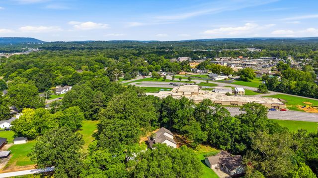 1204 Spring Creek Road, Chattanooga, TN 37412
