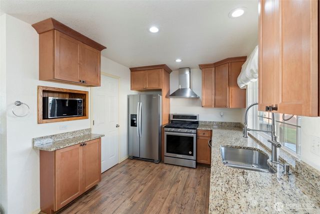 823 SW 21st Street, Chehalis, WA 98532