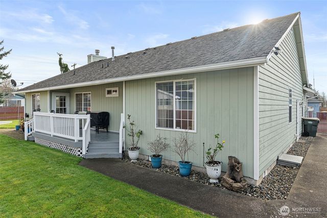 823 SW 21st Street, Chehalis, WA 98532
