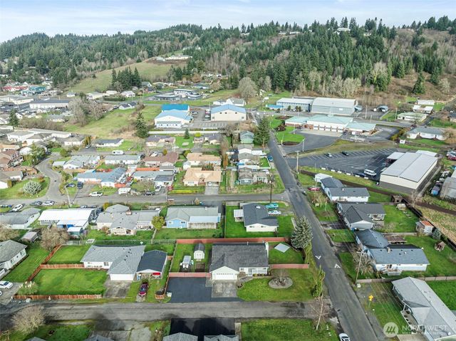 823 SW 21st Street, Chehalis, WA 98532