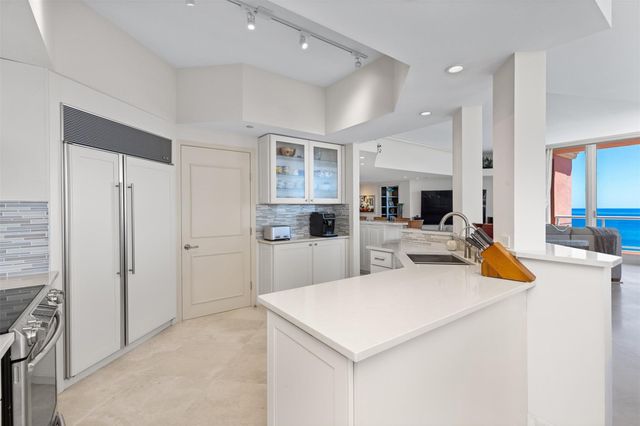 2110 N Ocean Boulevard 24B, Fort Lauderdale, FL 33305
