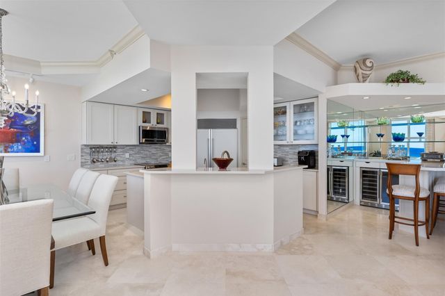 2110 N Ocean Boulevard 24B, Fort Lauderdale, FL 33305