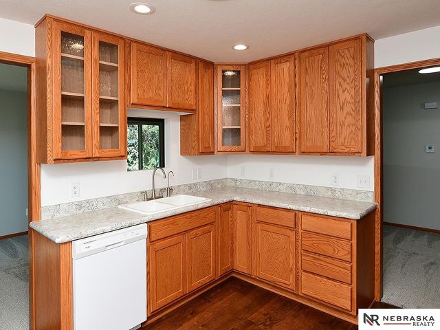 8501 S 91st Street, Lincoln, NE 68526