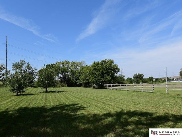 8501 S 91st Street, Lincoln, NE 68526