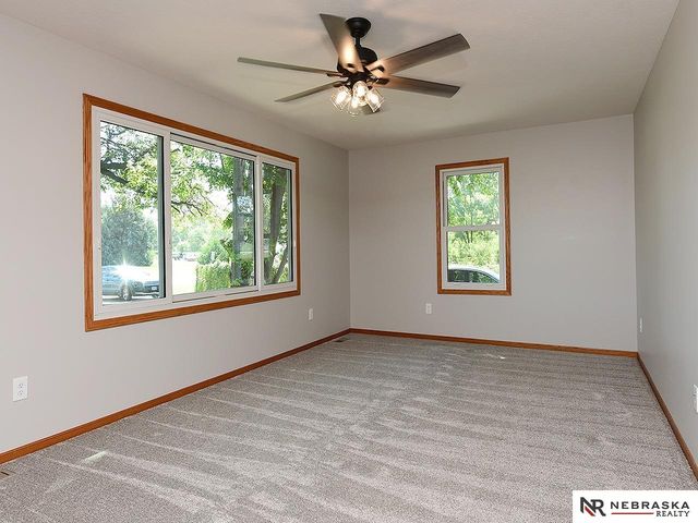 8501 S 91st Street, Lincoln, NE 68526