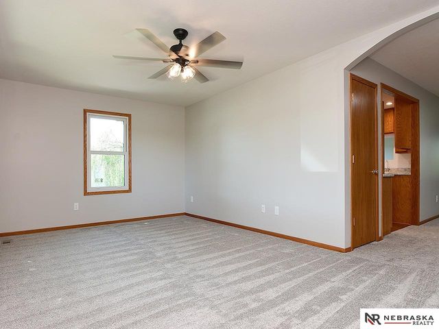 8501 S 91st Street, Lincoln, NE 68526