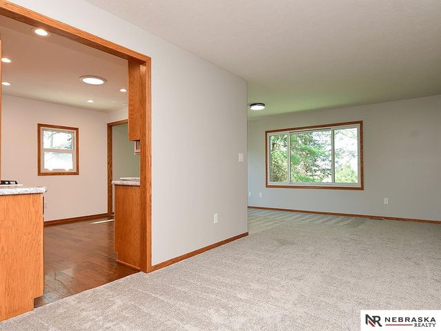 8501 S 91st Street, Lincoln, NE 68526