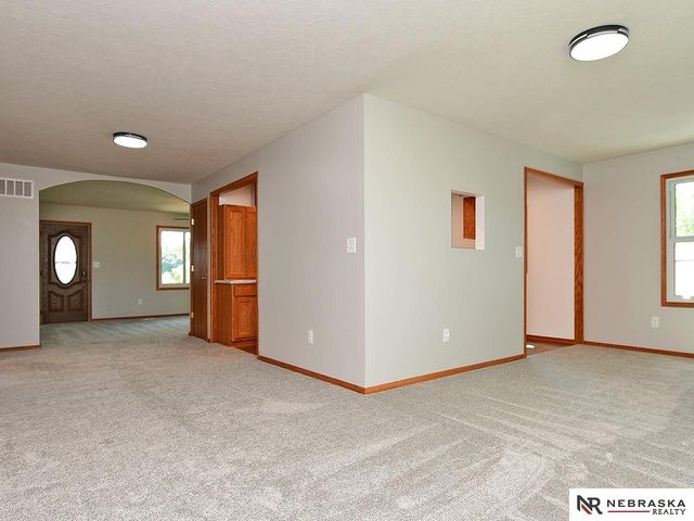 8501 S 91st Street, Lincoln, NE 68526