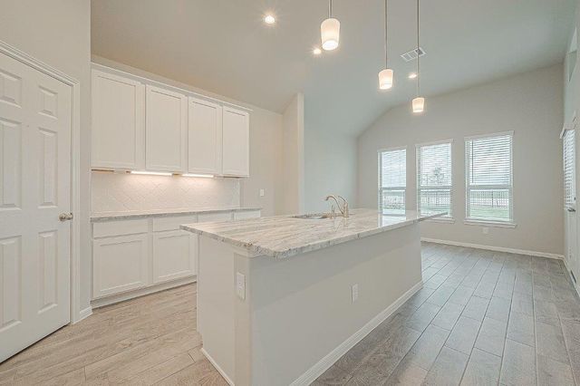 1056 Apple Ridge Road, Magnolia, TX 77355