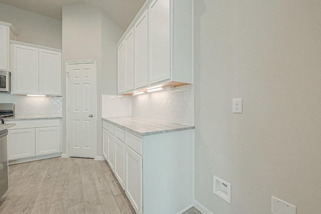 1056 Apple Ridge Road, Magnolia, TX 77355