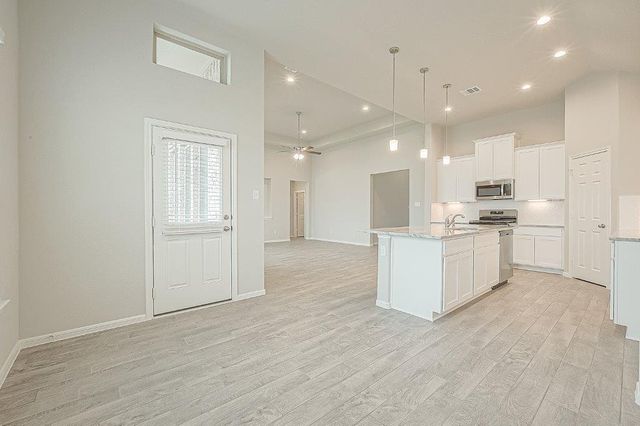 1056 Apple Ridge Road, Magnolia, TX 77355