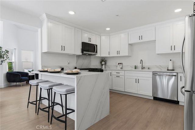 6559 Pacifica, Fontana, CA 92336