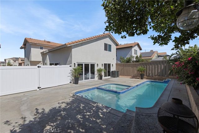 6559 Pacifica, Fontana, CA 92336