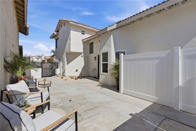 6559 Pacifica, Fontana, CA 92336