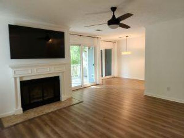 1714 Greystone Apt 43, Mount Pleasant, SC 29464