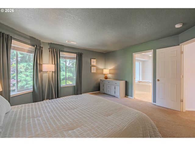 12714 Se ANGUS St, Vancouver, WA 98683