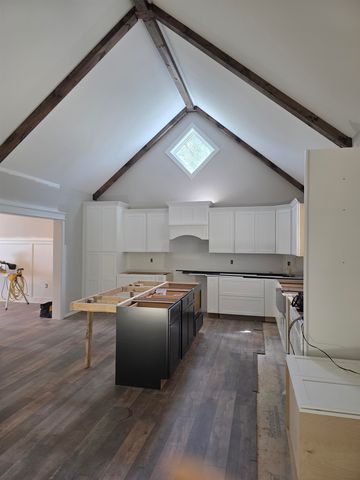222 River Road, Eliot, ME 03903