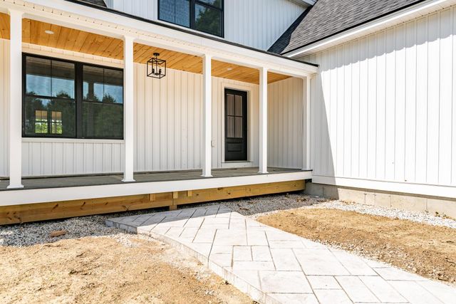 222 River Road, Eliot, ME 03903