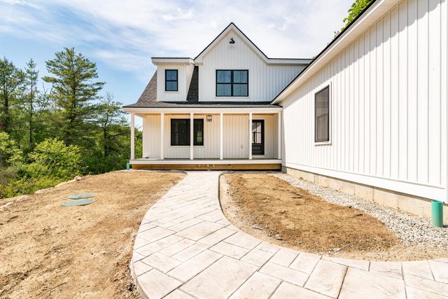 222 River Road, Eliot, ME 03903