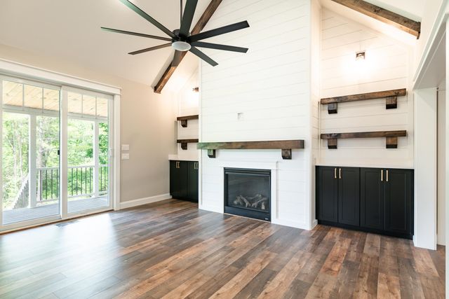 222 River Road, Eliot, ME 03903