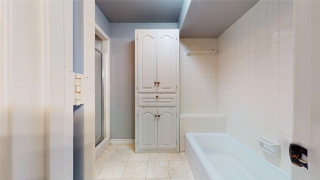 10504 Berry Knoll Drive, Dallas, TX 75230