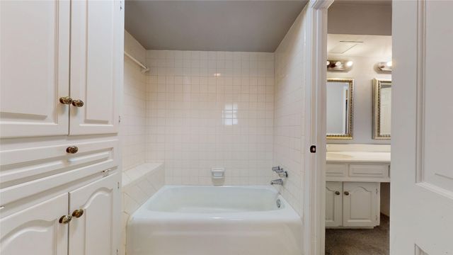 10504 Berry Knoll Drive, Dallas, TX 75230