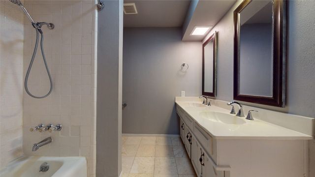 10504 Berry Knoll Drive, Dallas, TX 75230