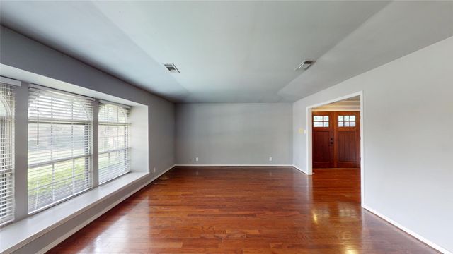 10504 Berry Knoll Drive, Dallas, TX 75230