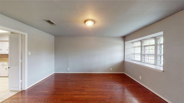 10504 Berry Knoll Drive, Dallas, TX 75230