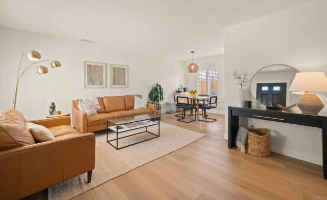 5118-22 Constitution Road, San Diego, CA 92117
