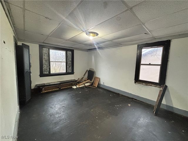 1057 Pennsylvania Avenue, Weirton, WV 26062