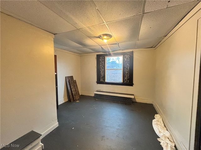 1057 Pennsylvania Avenue, Weirton, WV 26062