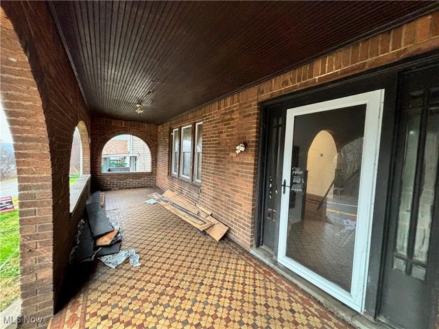 1057 Pennsylvania Avenue, Weirton, WV 26062