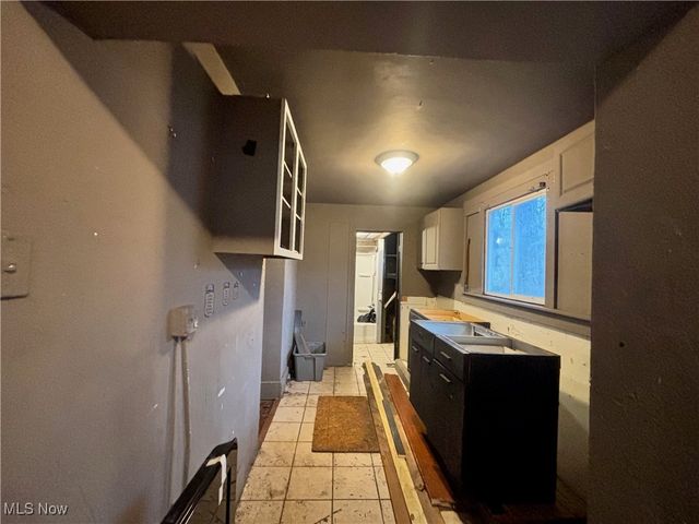 1057 Pennsylvania Avenue, Weirton, WV 26062