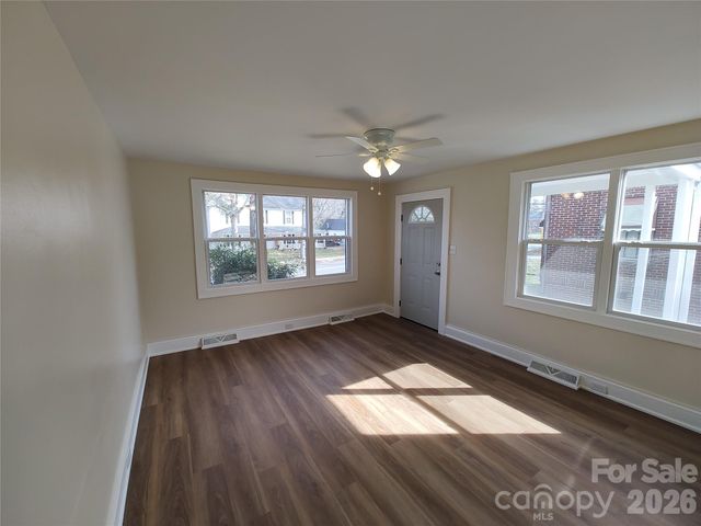 823 Lincolnton Road, Salisbury, NC 28144