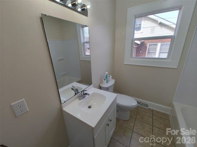 823 Lincolnton Road, Salisbury, NC 28144