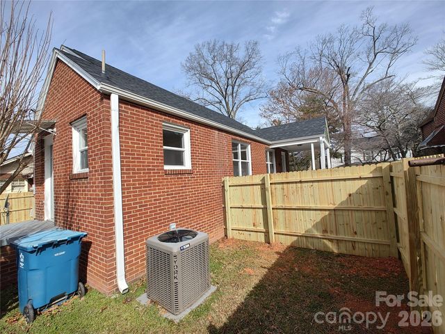823 Lincolnton Road, Salisbury, NC 28144