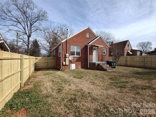 823 Lincolnton Road, Salisbury, NC 28144