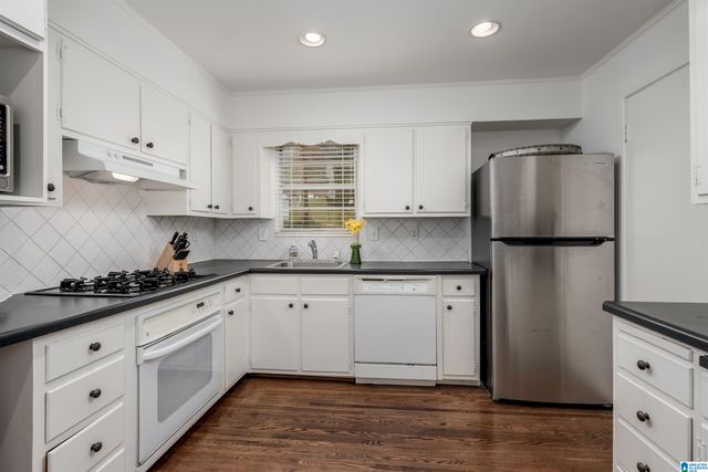 3740 Country Club Dr Apt A, Birmingham, AL 35213