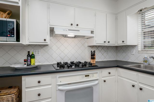 3740 Country Club Dr Apt A, Birmingham, AL 35213