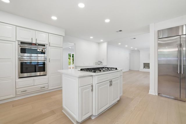 9404 Cove Dr., Myrtle Beach, SC 29572