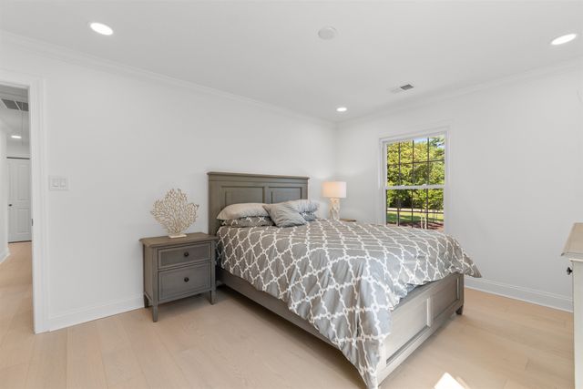 9404 Cove Dr., Myrtle Beach, SC 29572