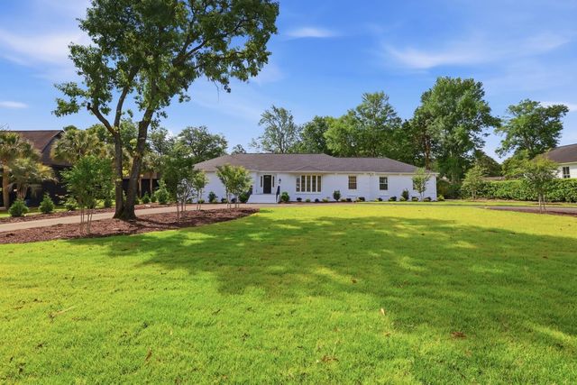 9404 Cove Dr., Myrtle Beach, SC 29572