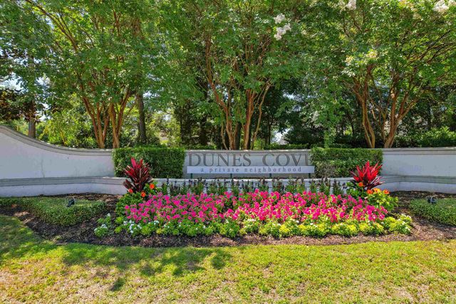 9404 Cove Dr., Myrtle Beach, SC 29572