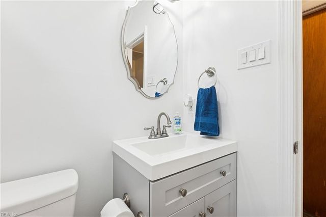 176 Hawthorne DR, Newport News, VA 23602