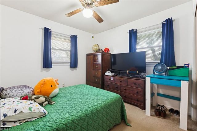 176 Hawthorne DR, Newport News, VA 23602