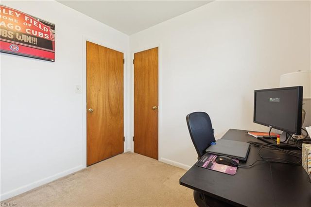 176 Hawthorne DR, Newport News, VA 23602