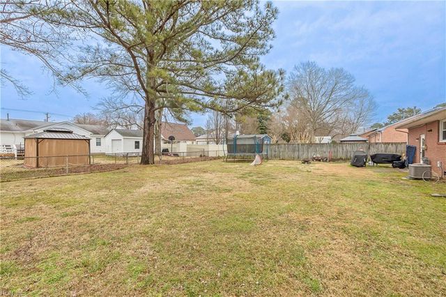 176 Hawthorne DR, Newport News, VA 23602