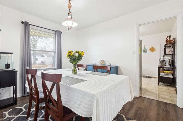 176 Hawthorne DR, Newport News, VA 23602