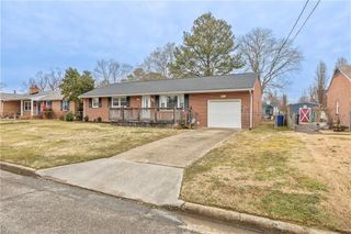 176 Hawthorne DR, Newport News, VA 23602